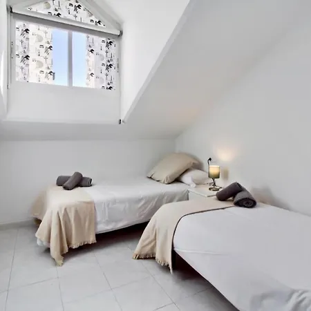 Atico Con Terraza Privada En Malaga Centro Apartment Exterior photo